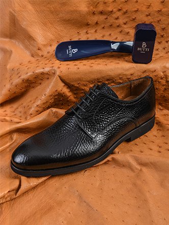 سنيكرز جلد كحلي